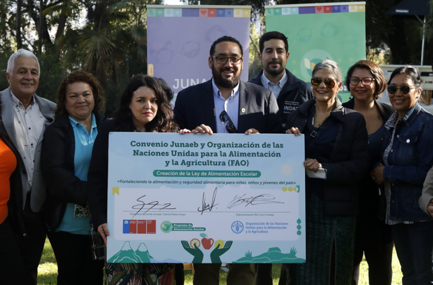  Gobierno y FAO firman convenio para la creación de la “Ley de Alimentación Escolar en Chile”