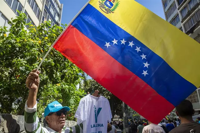  EEUU reactiva las sanciones a la minera venezolana tras la inhabilitación de Machado