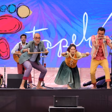 Música y alegría para la niñez «CRIN Chile llega al Teatro Aula Magna del Liceo Manuel de Salas con ciclo de conciertos familiares»