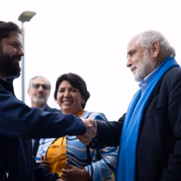 Contraloría detecta sobreprecios y fallas normativas en Plan de Emergencia Habitacional de Boric