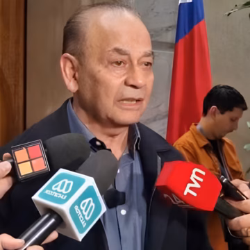 Senador Celis tras salida del subsecretario Araos: “La ministra Lincolao no cree en la ciencia, cree más en los negocios”