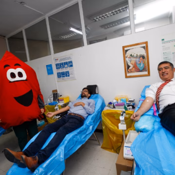 WhatsApp Image 2026-05-13 at 16.59.34 Municipalidad de Santiago y Posta Central llaman a donar sangre para fortalecer la atención de pacientes críticos
