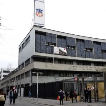 Instituto Nacional suspende actividades presenciales y tendrá clases online tras amenazas