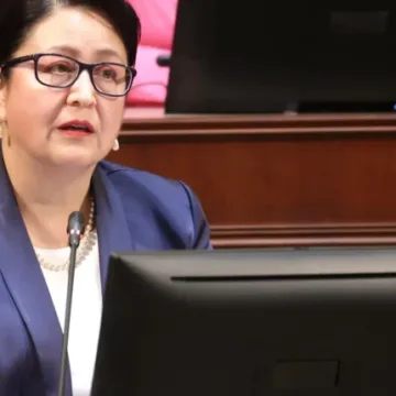 Dorothy Pérez autorizó blindaje de vehículo institucional por $28 millones mediante trato directo