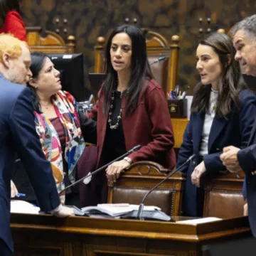 Senado aprueba en general la megarreforma del Gobierno y proyecto vuelve a Comisión de Hacienda