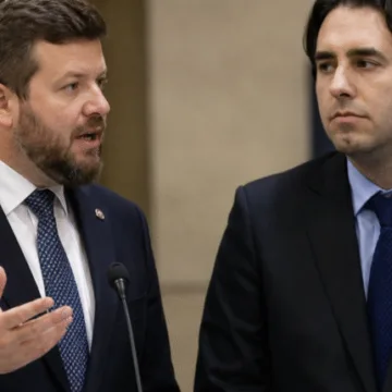 Mirosevic y Kaiser protagonizan duro cruce por acusación contra Nicolás Grau e indulto a Krassnoff