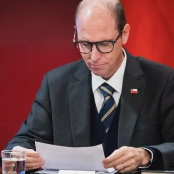 Diputado Juan Santana recurre a Contraloría y solicita que ministro Martín Arrau rectifique su declaración de intereses