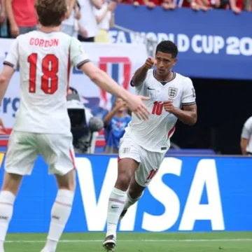 No solo una medalla: los millones que están en juego entre Francia e Inglaterra por el tercer lugar del Mundial