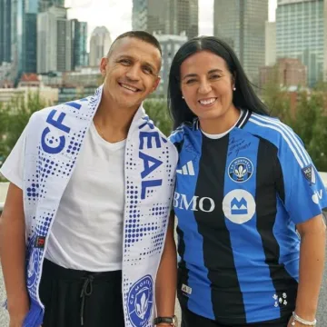 La bienvenida de Montreal a Alexis Sánchez: alcaldesa chilena lo recibió y firmó el libro de honor de la ciudad