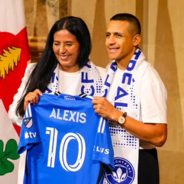 Alexis Sánchez recibe bienvenida oficial en Montreal y alcaldesa chilena promete estar en su primer partido