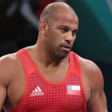“El deporte cambia vidas”: Yasmani Acosta cuestiona propuesta del PNL de eliminar el Ministerio del Deporte
