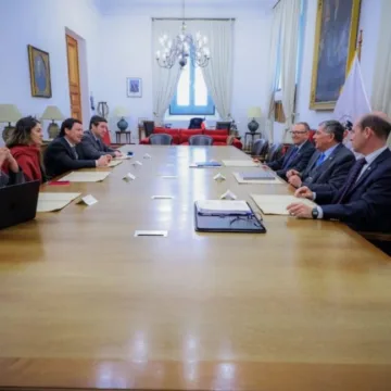 “Hay que dar vuelta la página”: El duro cara a cara entre La Moneda y los partidos oficialistas por la reforma de seguridad