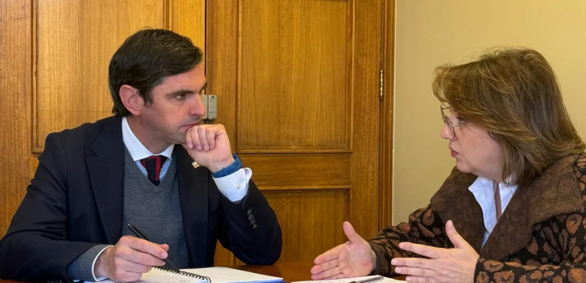 Diputada Parra gestiona junto a la SUBDERE la planificación de una red de alcantarillado para el barrio Las Acequias de Angol