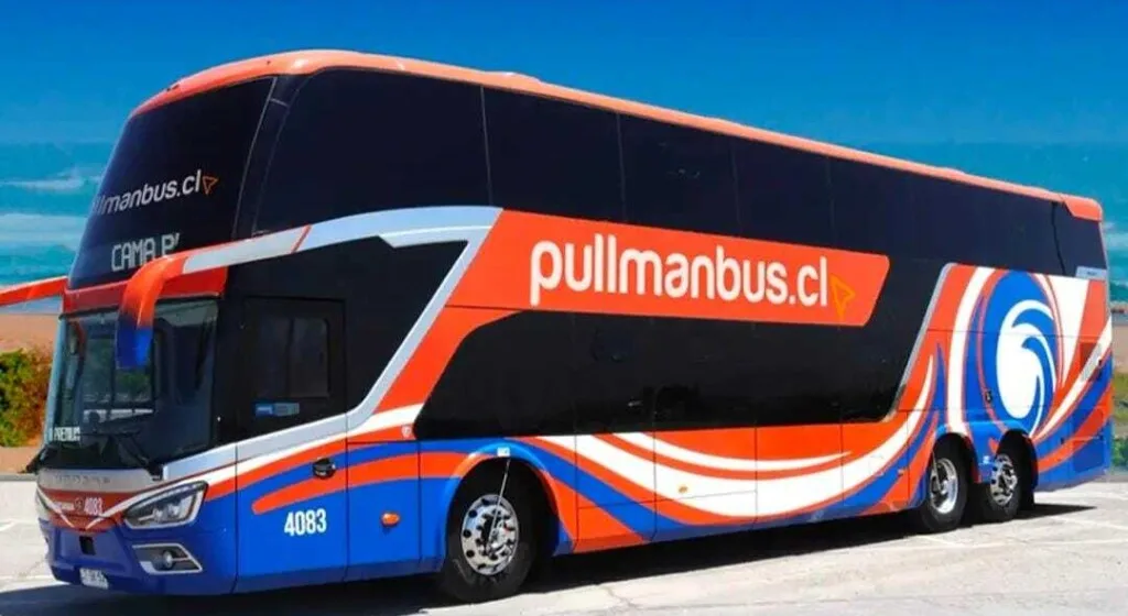 Herederos de Pullman Bus se enfrentan por el control del grupo y querella acusa desvío de activos por US$160 millones