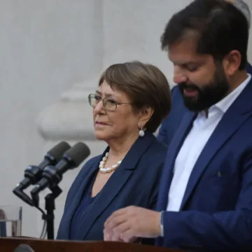 Cómo se gestó el documento de Boric y Bachelet que reactivó el debate sobre el “Escudo de las Américas”