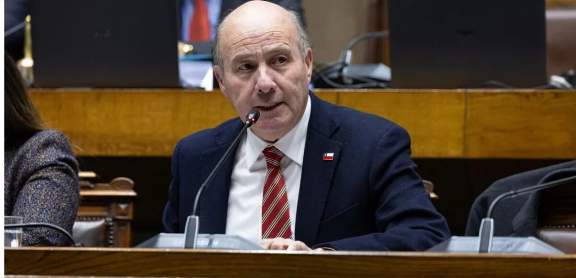 “Presupuesto 2027: Quiroz queda contra las cuerdas y abre la puerta a negociar cada partida”