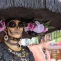 Tía Rosa es parte de la auténtica celebración mexicana del Día de Muertos para honrar la vida y los recuerdos de nuestros seres queridos