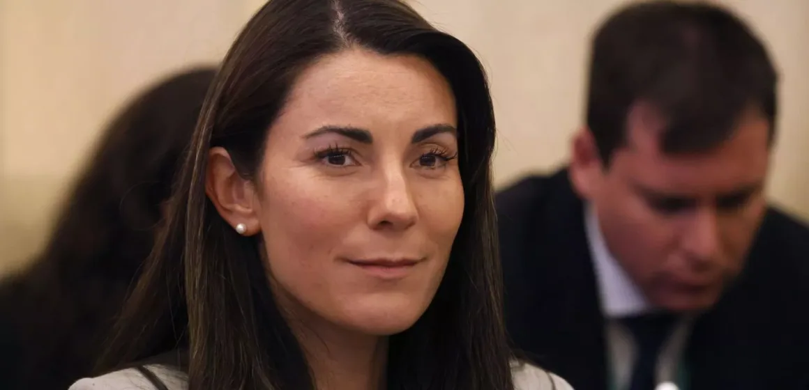 Ministra Arzola aborda futuro de “Yo Elijo mi PC” en el Presupuesto 2027