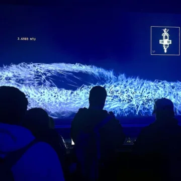 Corriente Sonora transforma datos del océano en una experiencia interactiva en Caleta Tortel