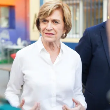 “Le falta equipo y le sobra soberbia”: Matthei cuestiona la conducción del Gobierno de Kast