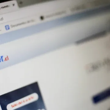 Del carrito lleno a la culpa: cómo el algoritmo y los influencers te empujan a comprar lo que no necesitas