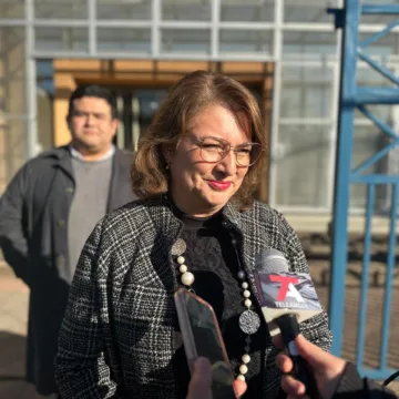Andrea Parra cuestiona Presupuesto 2027 y llama a la oposición a redefinir su proyecto
