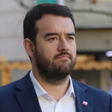 CDE se querella contra exgobernador Luciano Rivas por 10 delitos de fraude al Fisco en caso Convenios