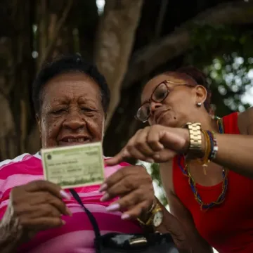 A sus 89 años, bisnieta de personas esclavizadas vota en Brasil: “Mientras pueda, lo haré”