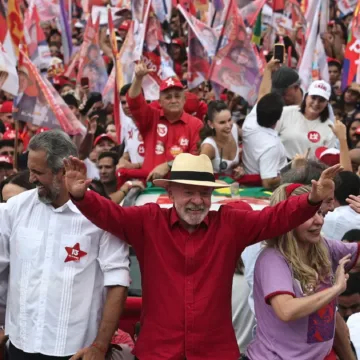 Lula da vuelta el resultado electoral y vence a Flávio Bolsonaro en Brasil